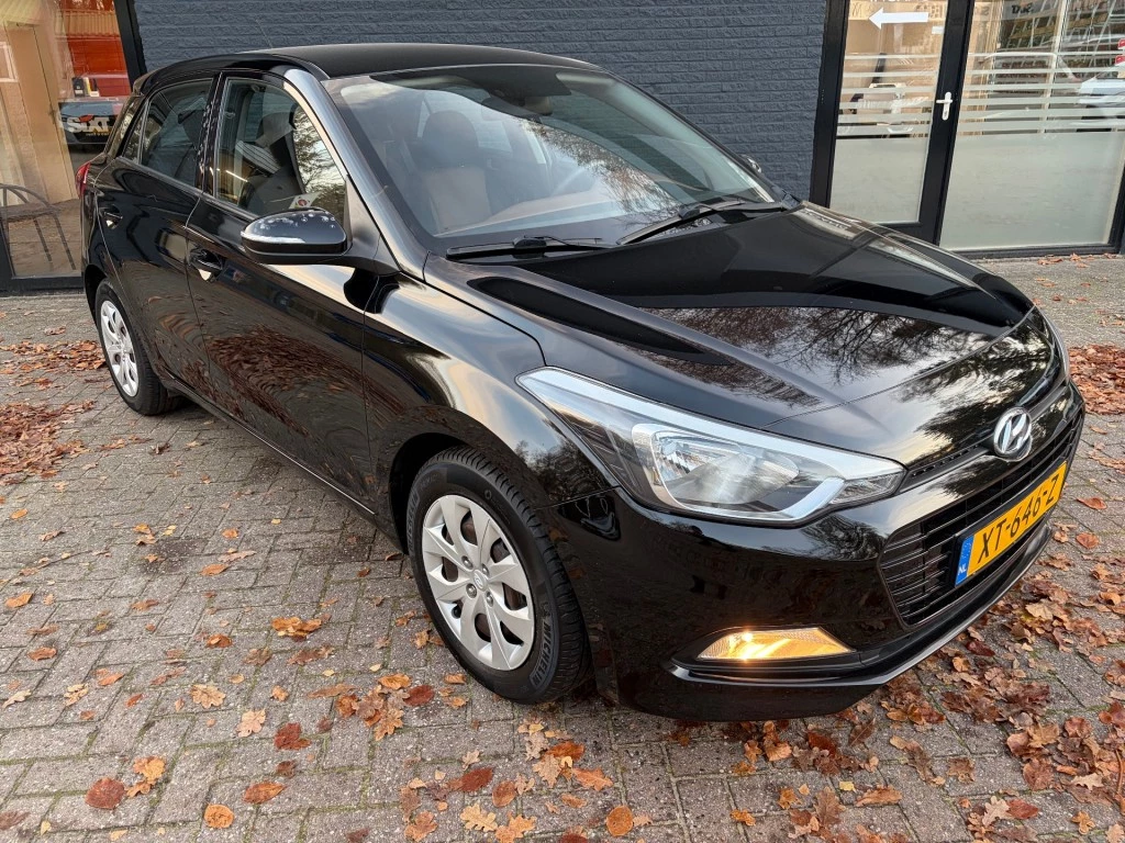 Hoofdafbeelding Hyundai i20