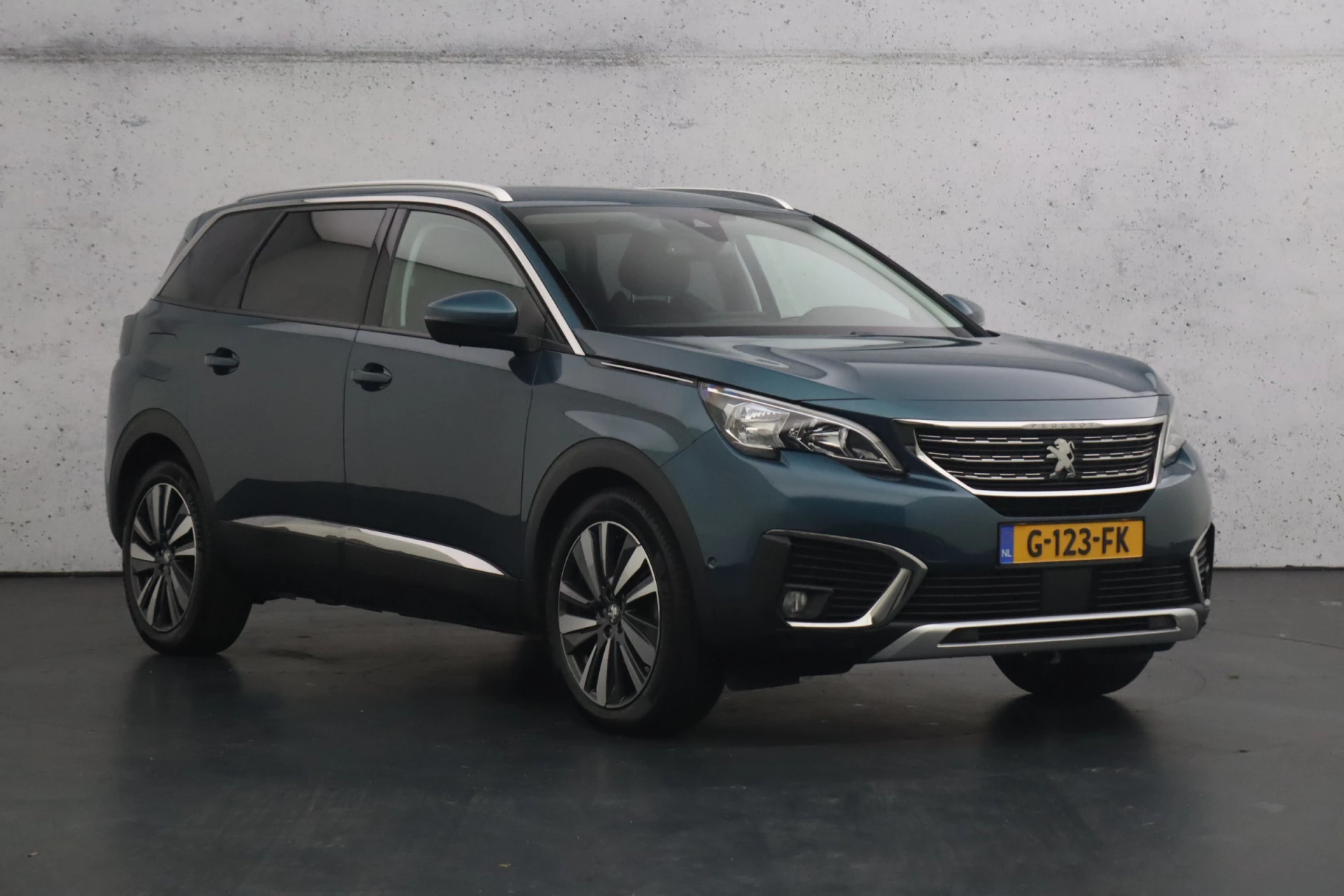 Hoofdafbeelding Peugeot 5008