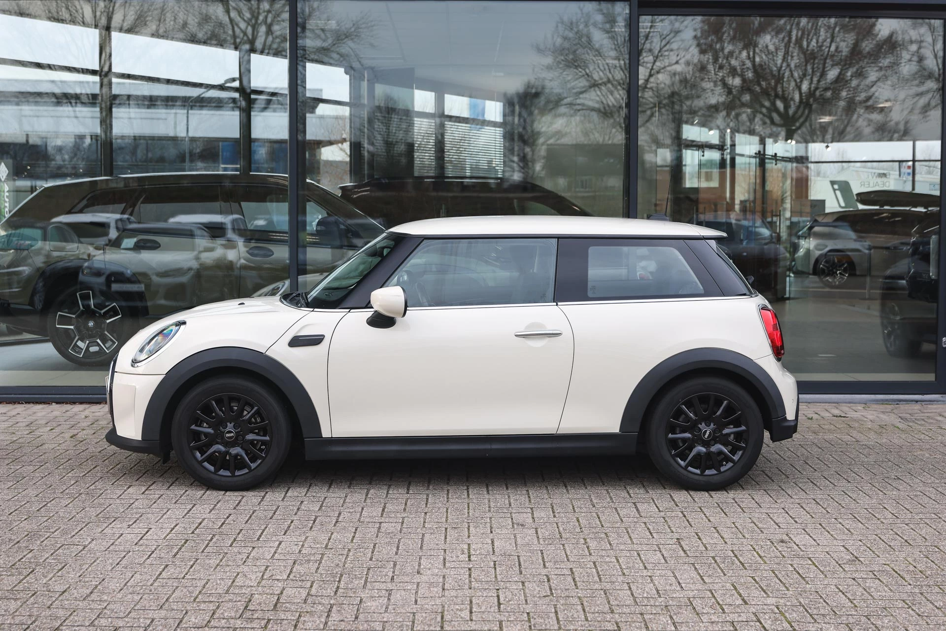 Hoofdafbeelding MINI One