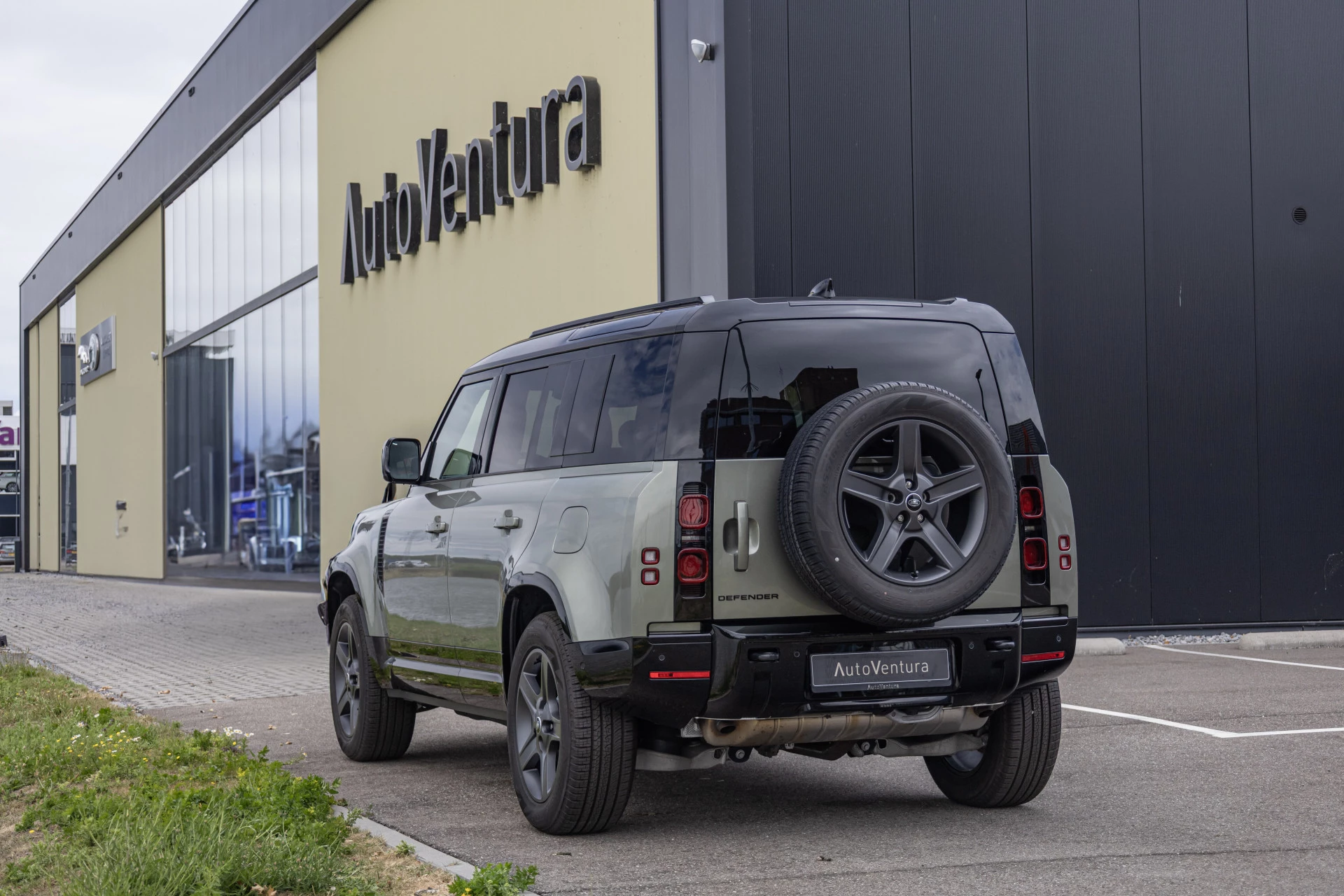 Hoofdafbeelding Land Rover Defender