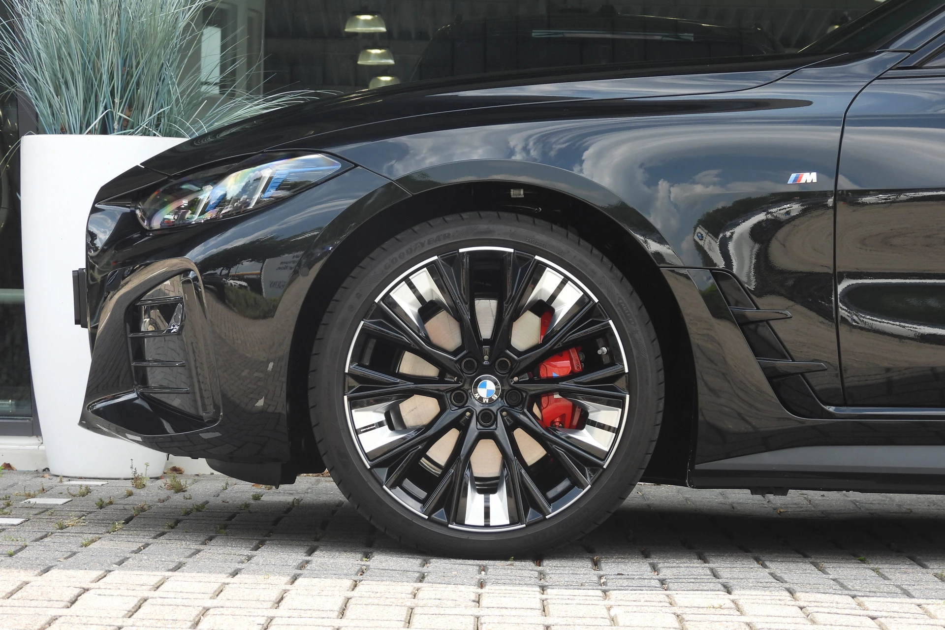 Hoofdafbeelding BMW i4