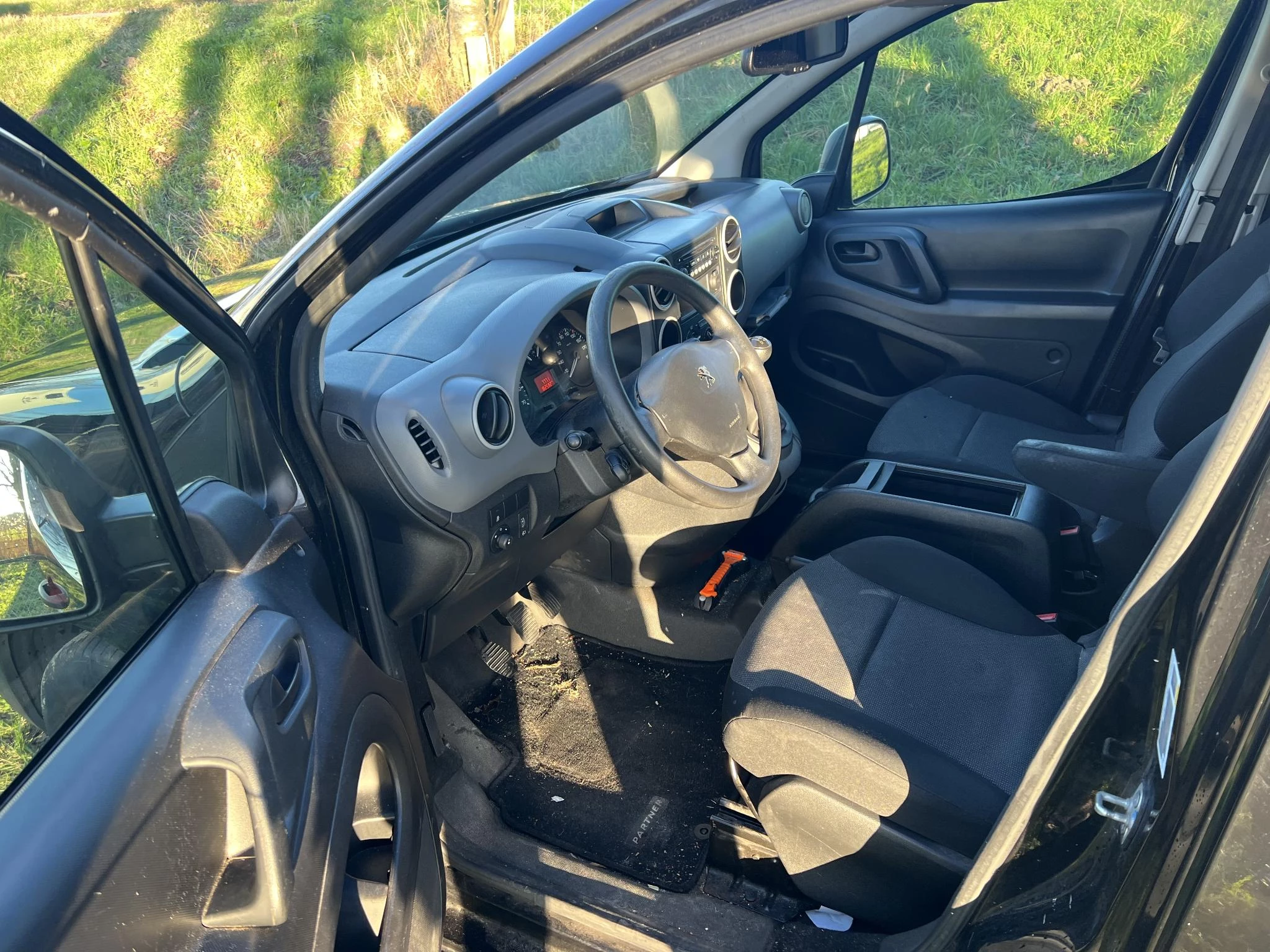 Hoofdafbeelding Peugeot Partner