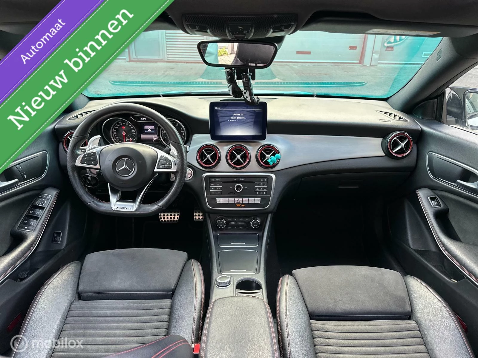Hoofdafbeelding Mercedes-Benz CLA