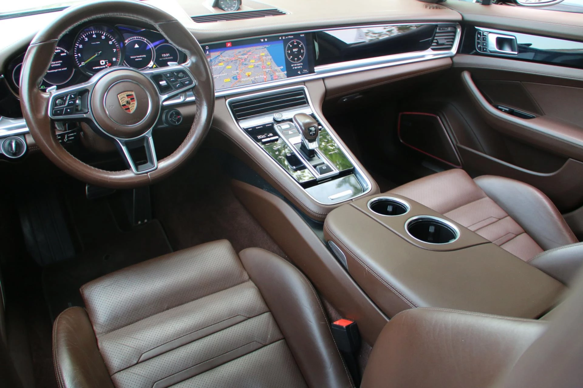 Hoofdafbeelding Porsche Panamera