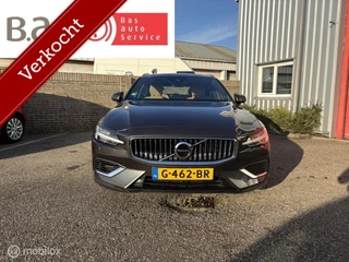 Hoofdafbeelding Volvo V60 Volvo V60 2.0 T8 Twin Engine AWD Inscription