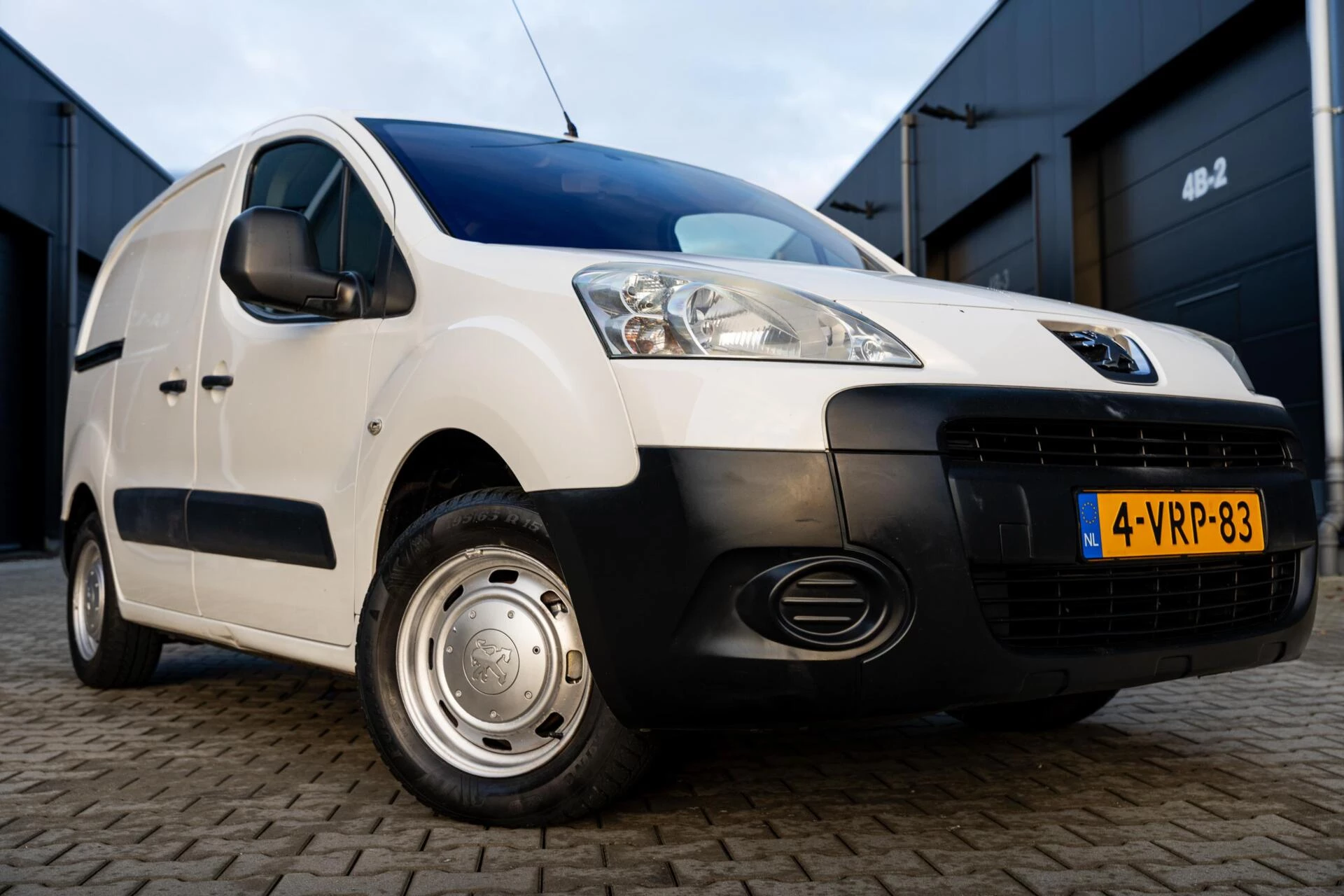 Hoofdafbeelding Peugeot Partner