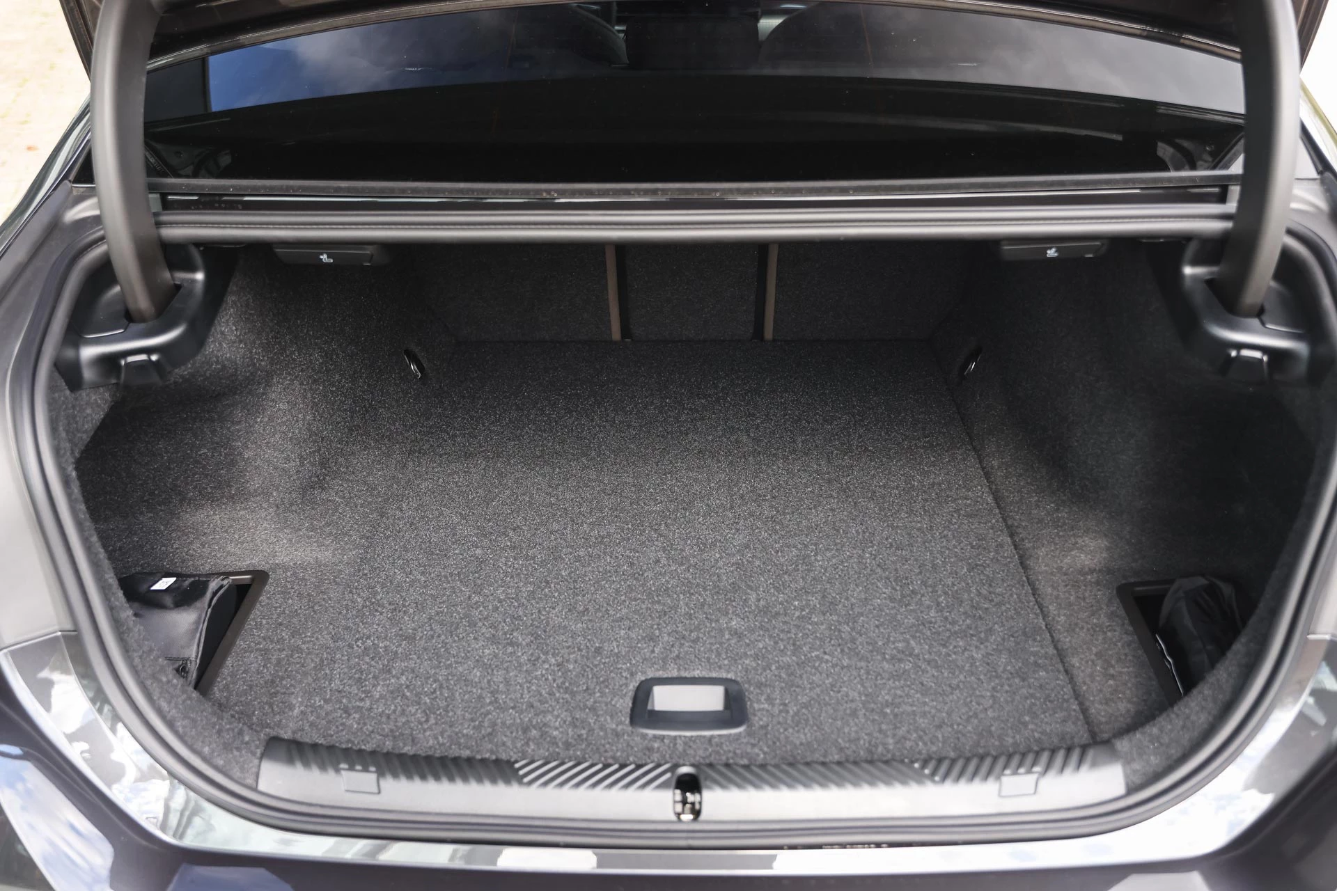 Hoofdafbeelding BMW i5