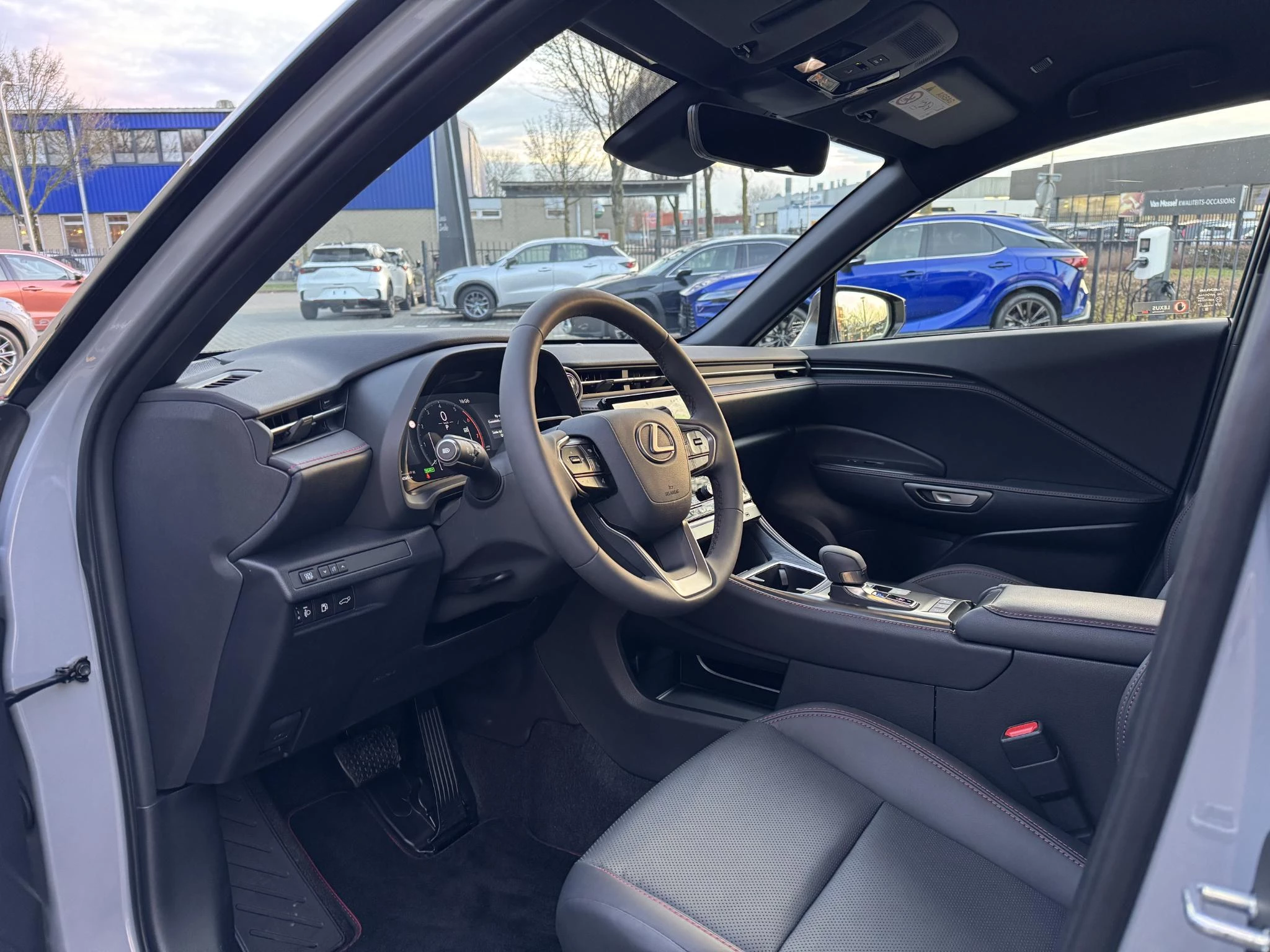 Hoofdafbeelding Lexus LBX