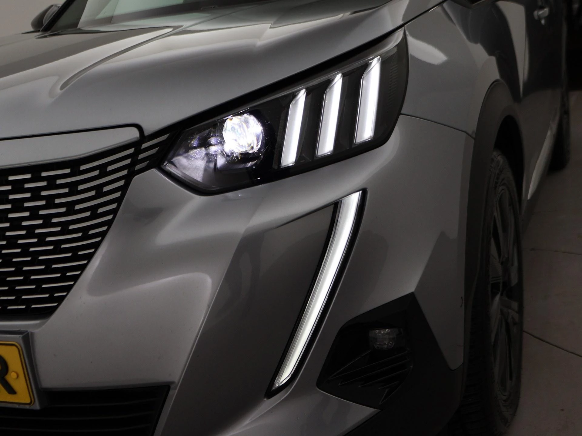 Hoofdafbeelding Peugeot e-2008