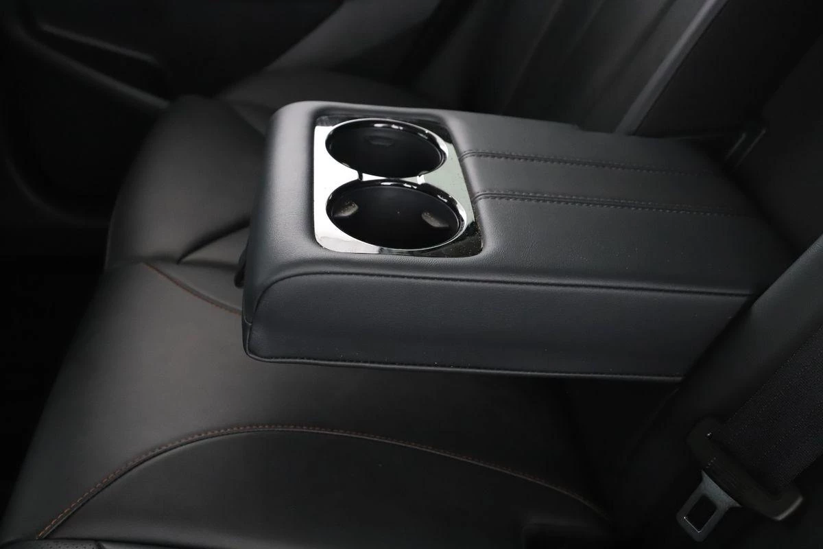 Hoofdafbeelding MG HS