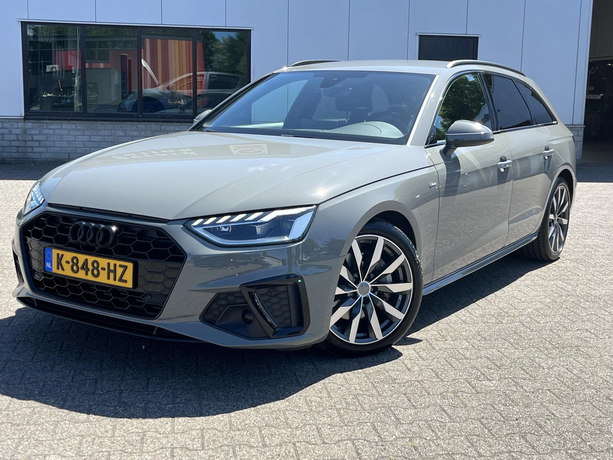 Hoofdafbeelding Audi A4