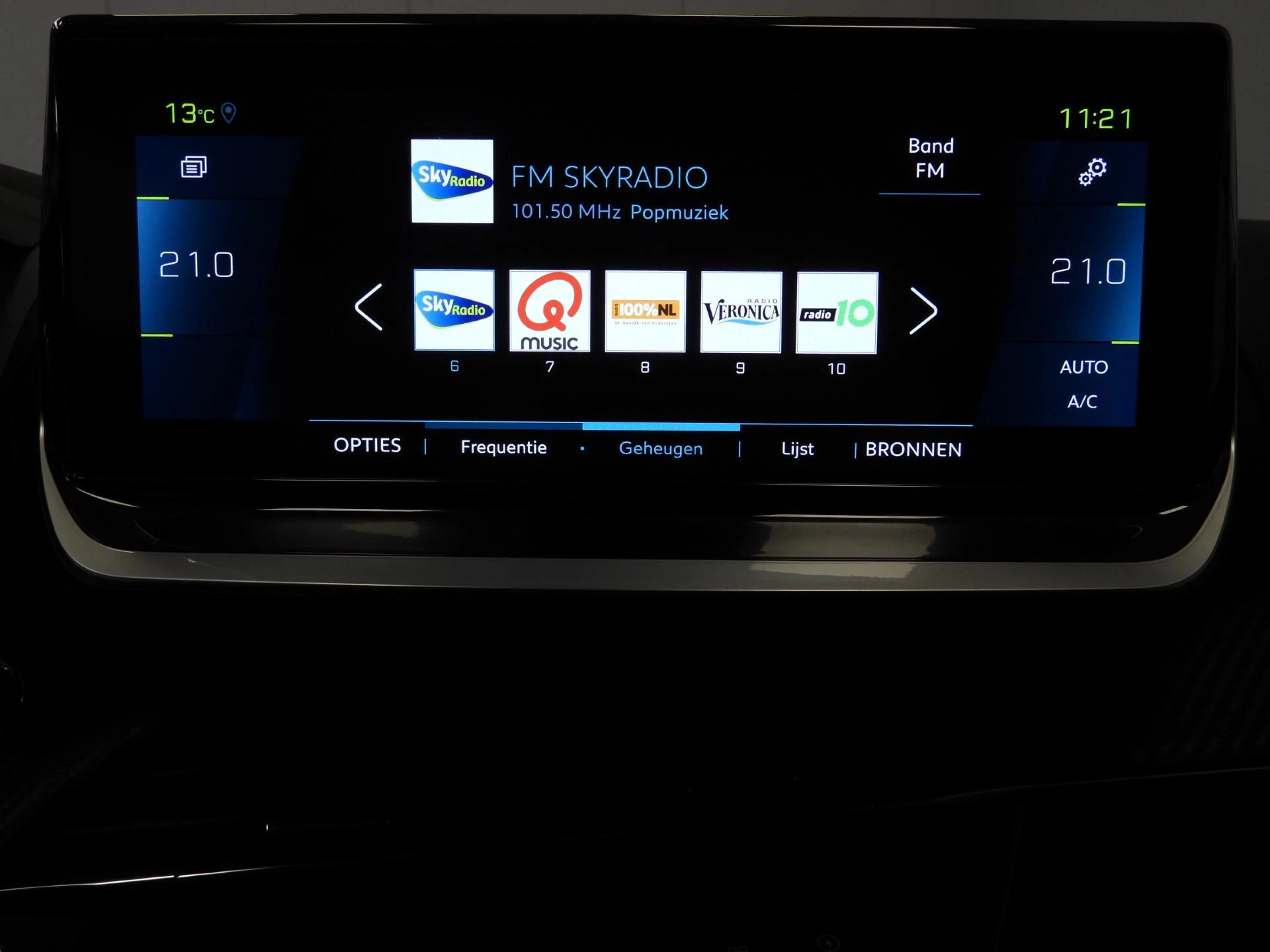 Hoofdafbeelding Peugeot e-208