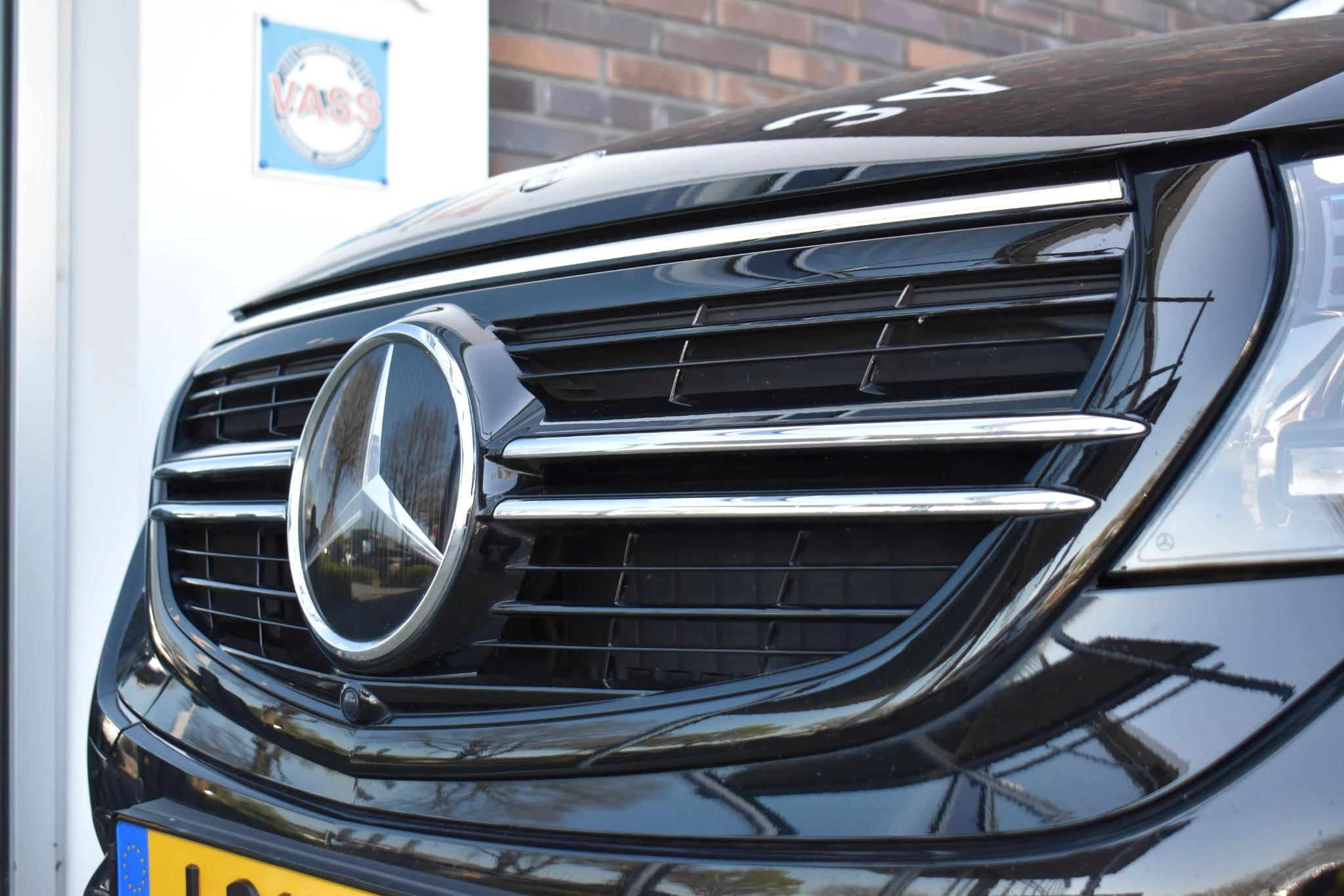 Hoofdafbeelding Mercedes-Benz EQC