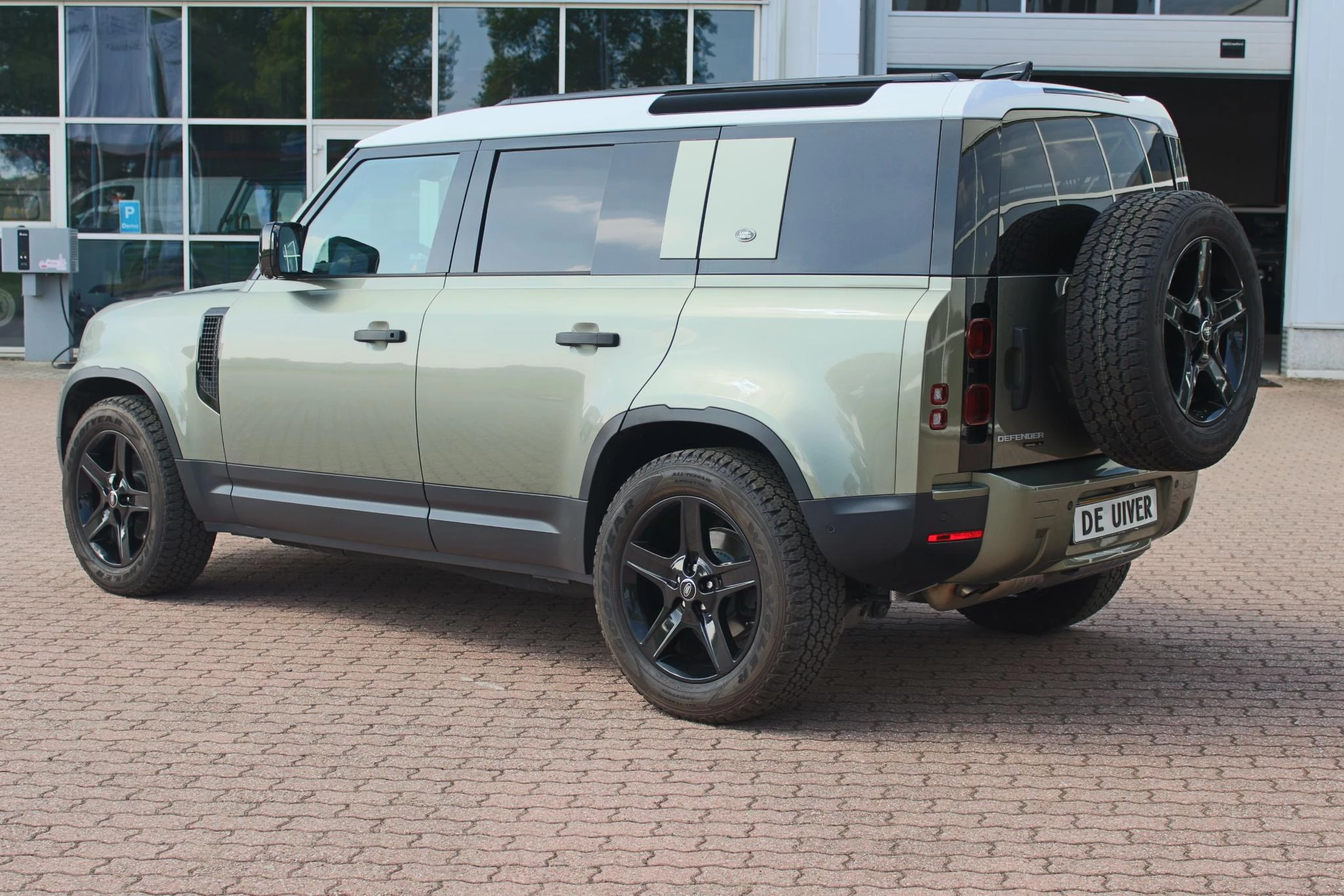 Hoofdafbeelding Land Rover Defender