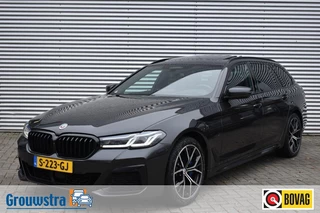 Hoofdafbeelding BMW 5 Serie BMW 5 Serie 530e XDRIVE M-SPORT / COMFORT ZETELS / HEAD UP / ADAP. CRUISE