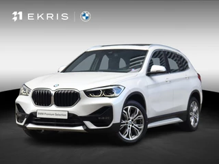 BMW X1 sDrive20i | High Executive | Sport Line | Panodak | Head-Up | Comfort Access | Parking Pack | Sportstoelen | Verwarmd Stuurwiel | 18'' LMV