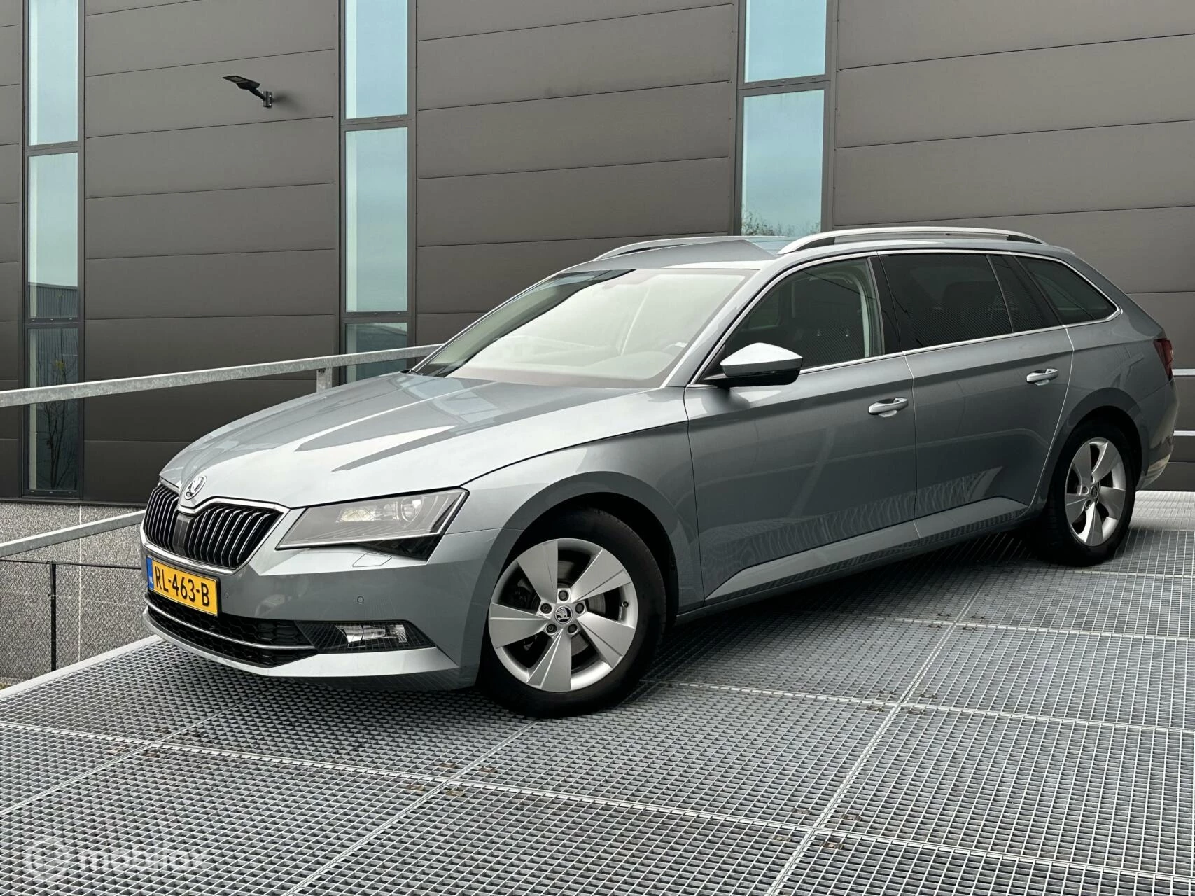 Hoofdafbeelding Škoda Superb