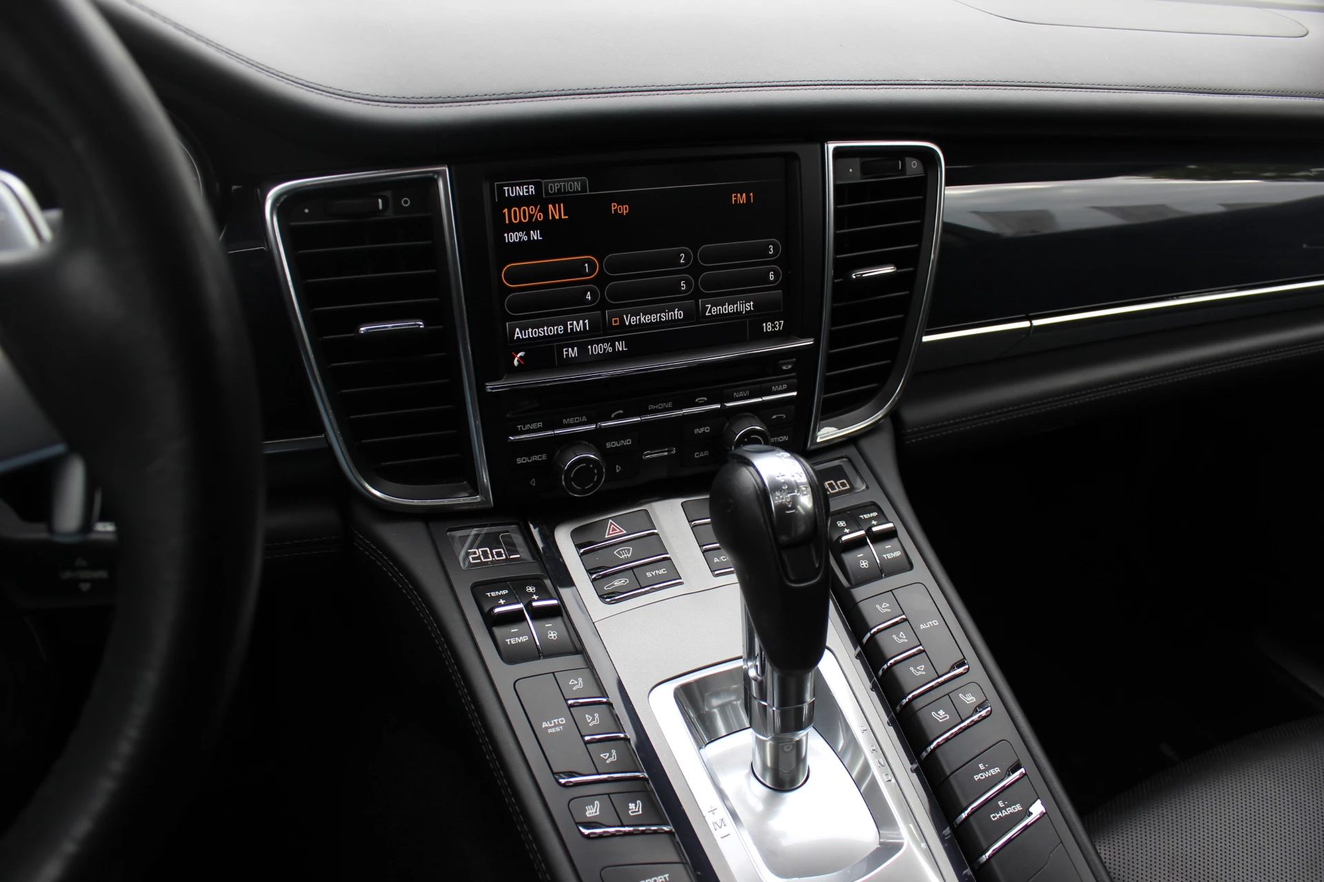 Hoofdafbeelding Porsche Panamera