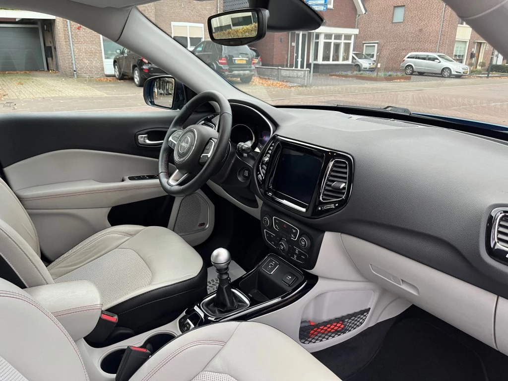 Hoofdafbeelding Jeep Compass