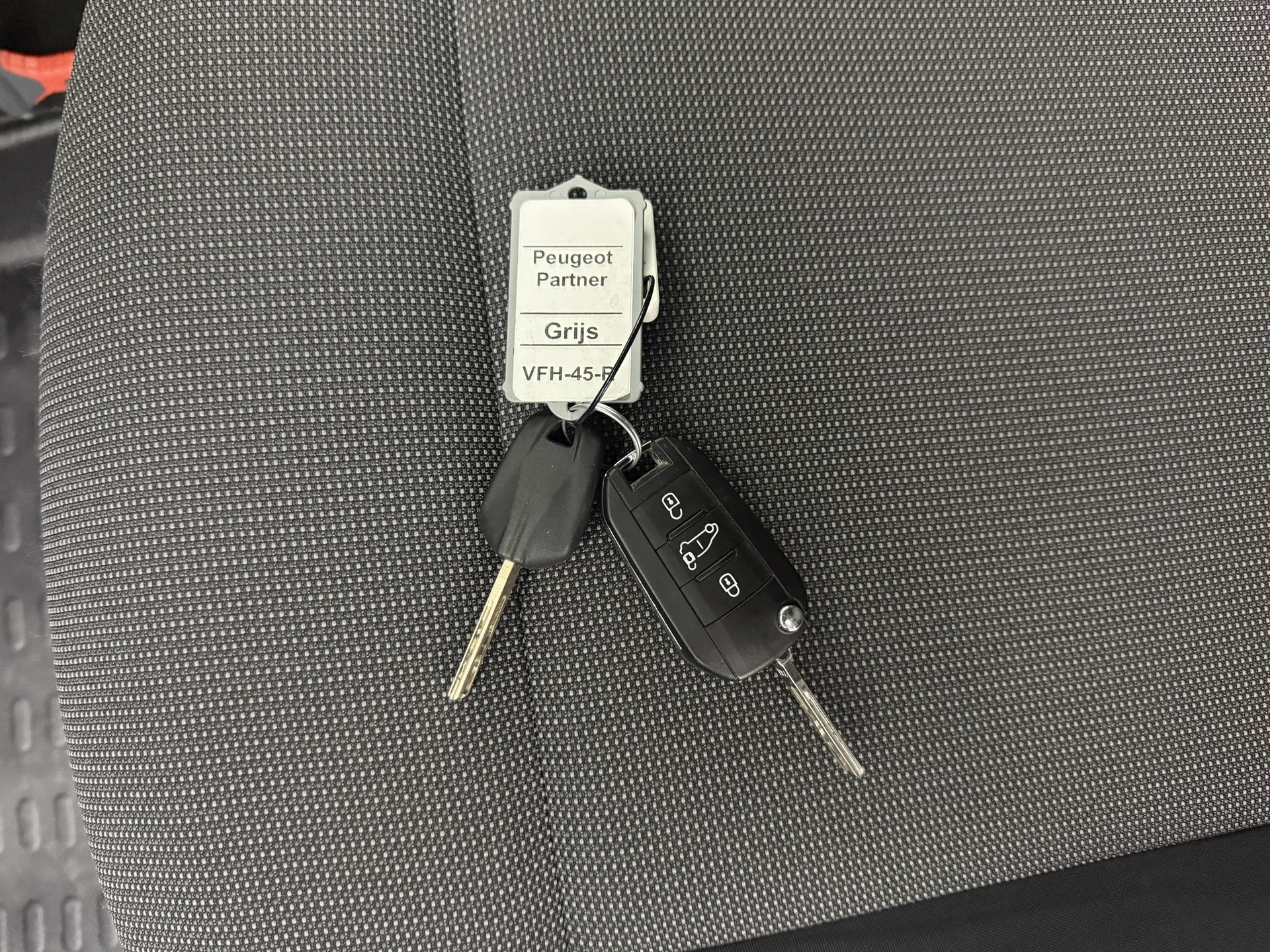 Hoofdafbeelding Peugeot Partner
