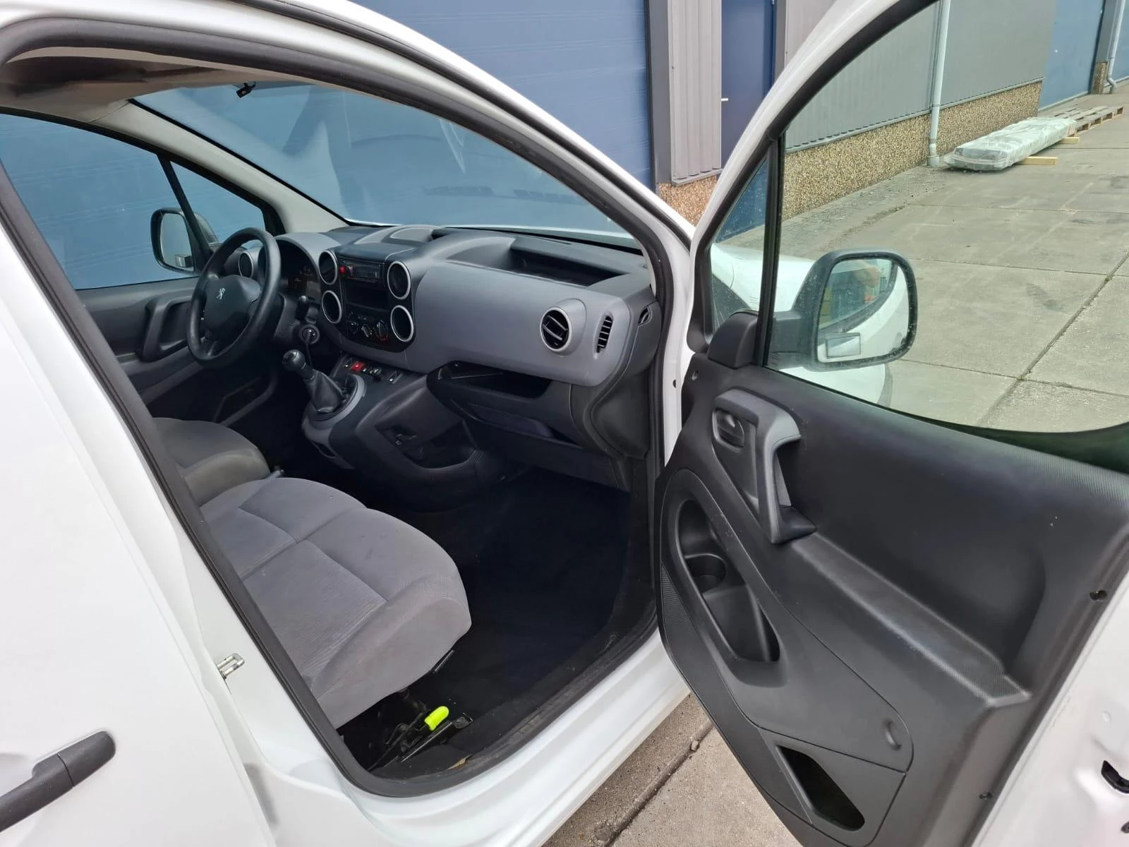 Hoofdafbeelding Peugeot Partner