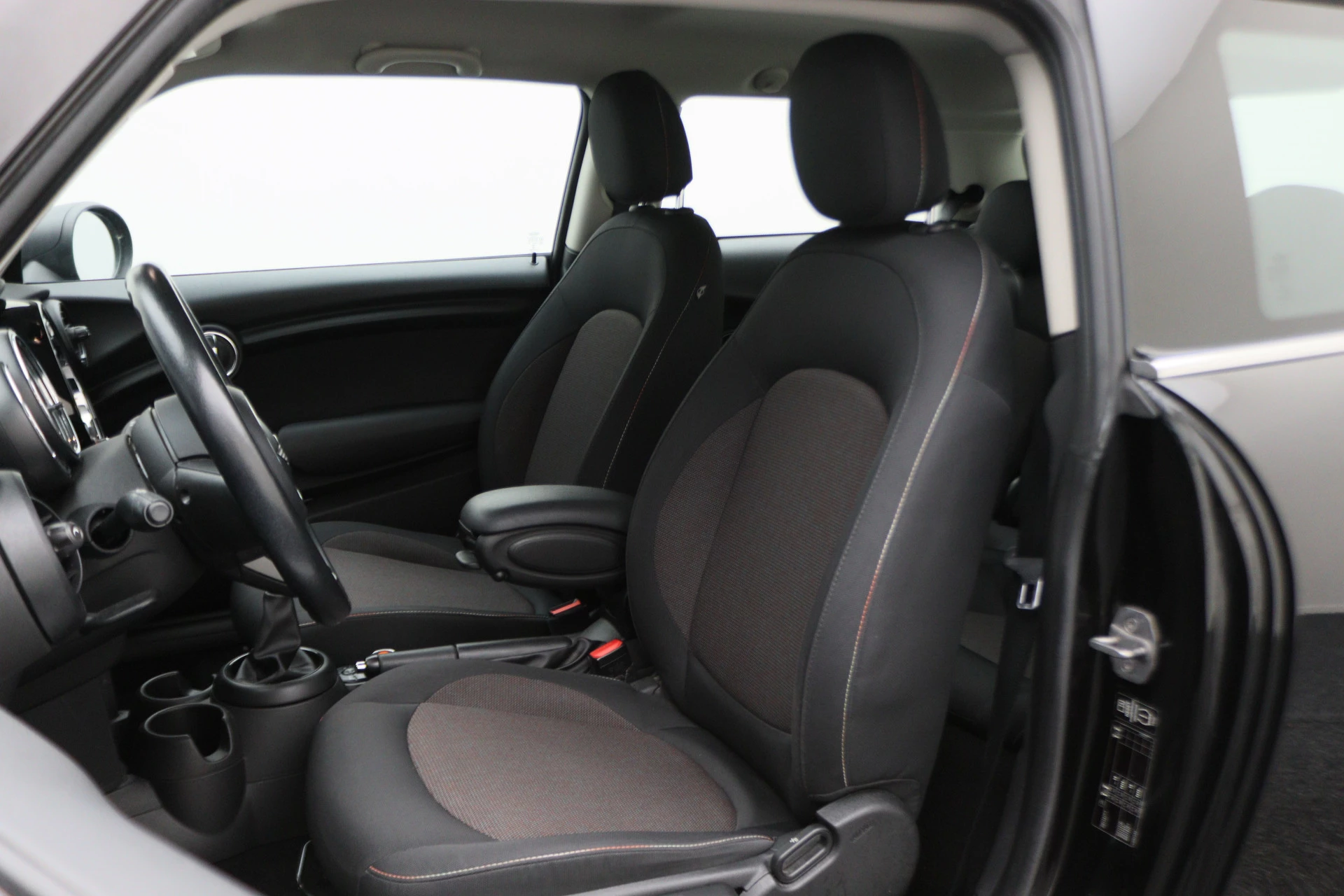 Hoofdafbeelding MINI One