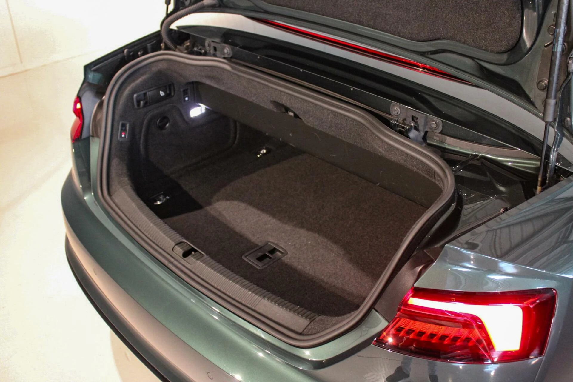 Hoofdafbeelding Audi S5