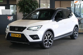 Hoofdafbeelding SEAT Arona Seat Arona 1.0 TSI FR DSG Virtual Navi Trek Acc Led Keyless Cam Pdc