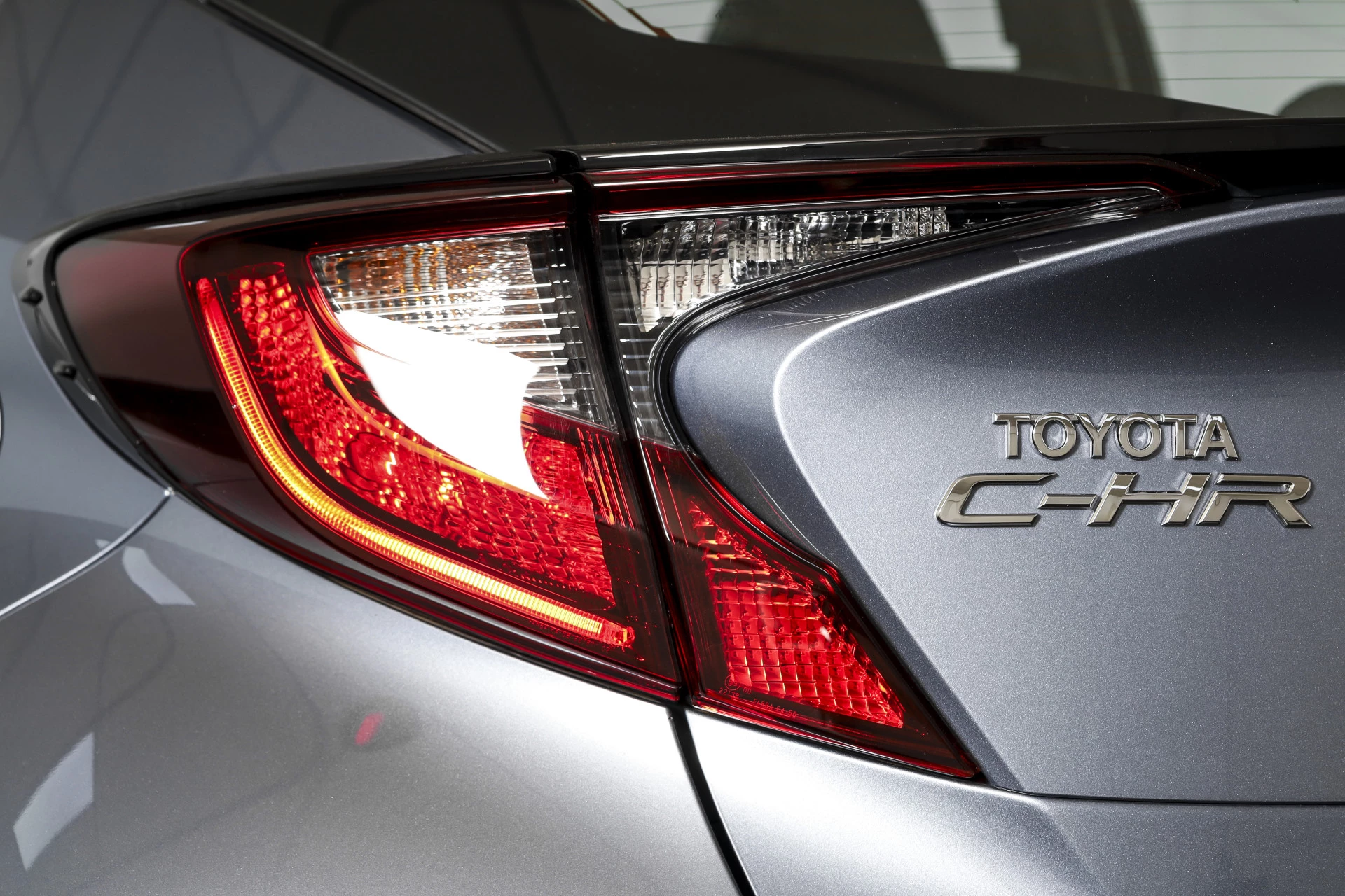 Hoofdafbeelding Toyota C-HR