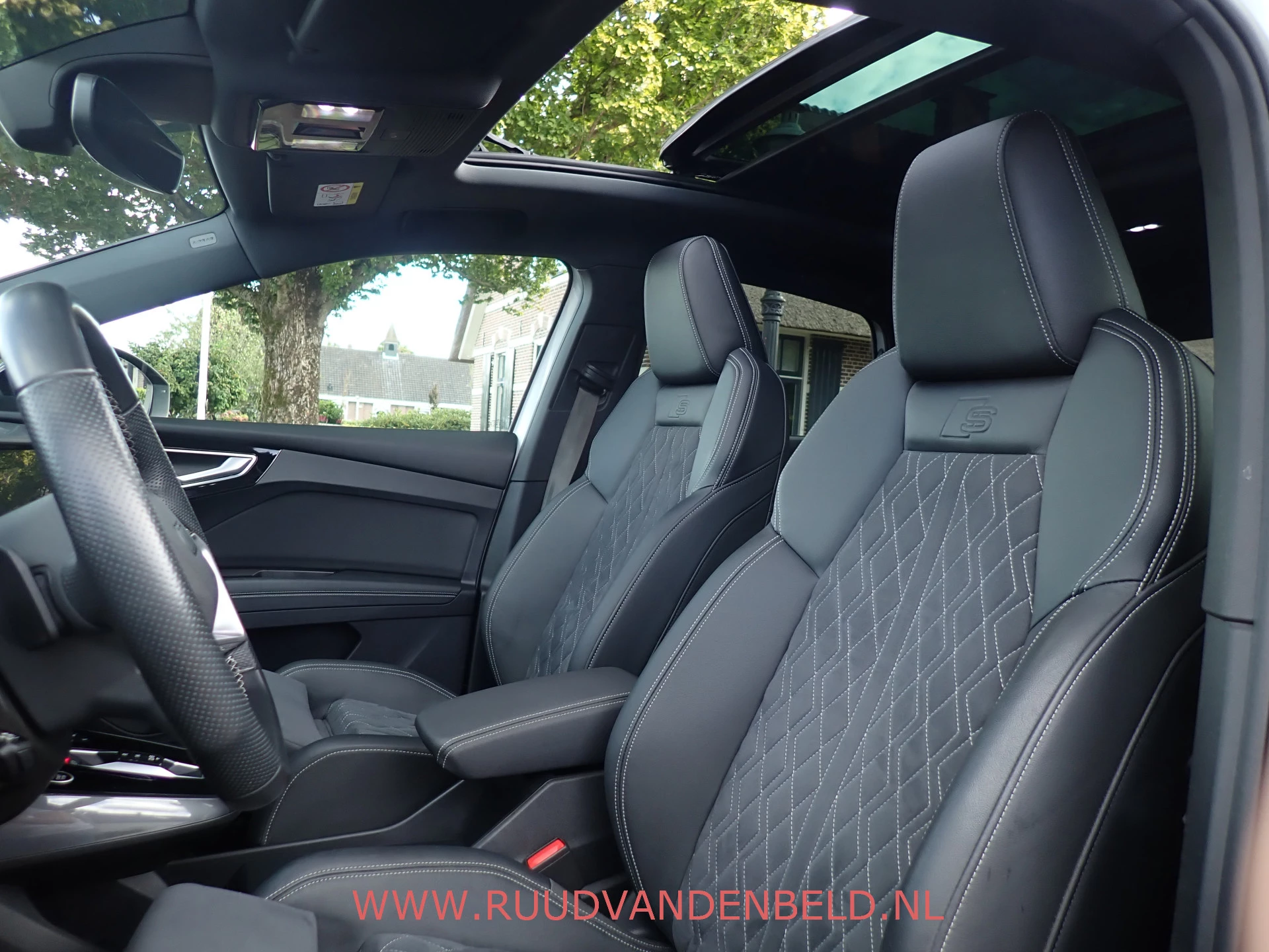 Hoofdafbeelding Audi Q4 e-tron