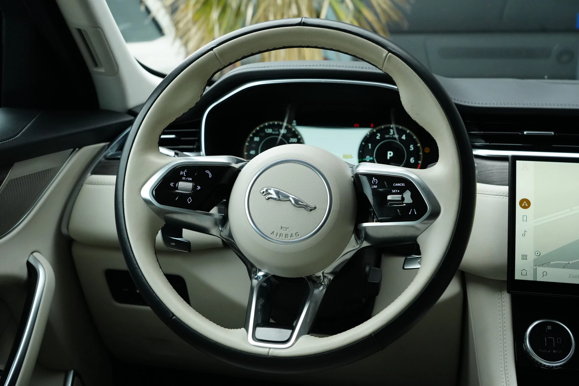 Hoofdafbeelding Jaguar F-PACE