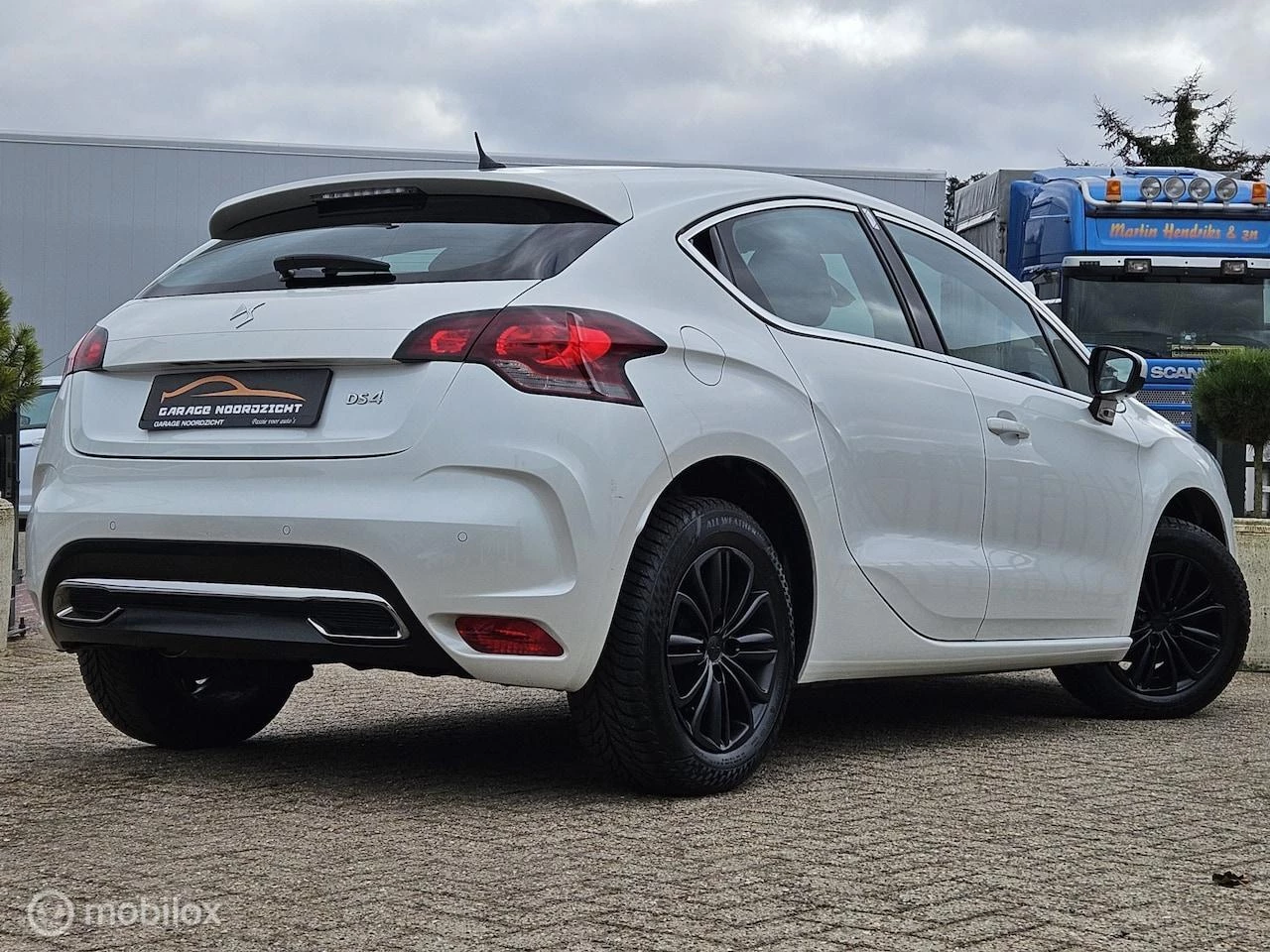 Hoofdafbeelding DS DS 4