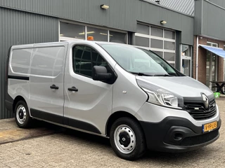 Renault Trafic 1.6 dCi L1H1 Airco Cruise controle 3-Persoons Telefoonverbinding Parkeersensoren achter 1e eigenaar Euro 5 Dealer onderhouden Ex overheid