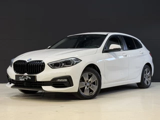 BMW 1 Serie 116i Business Edition | Zwarte grill | Apple Carplay | DAB+ | PDC V+A
