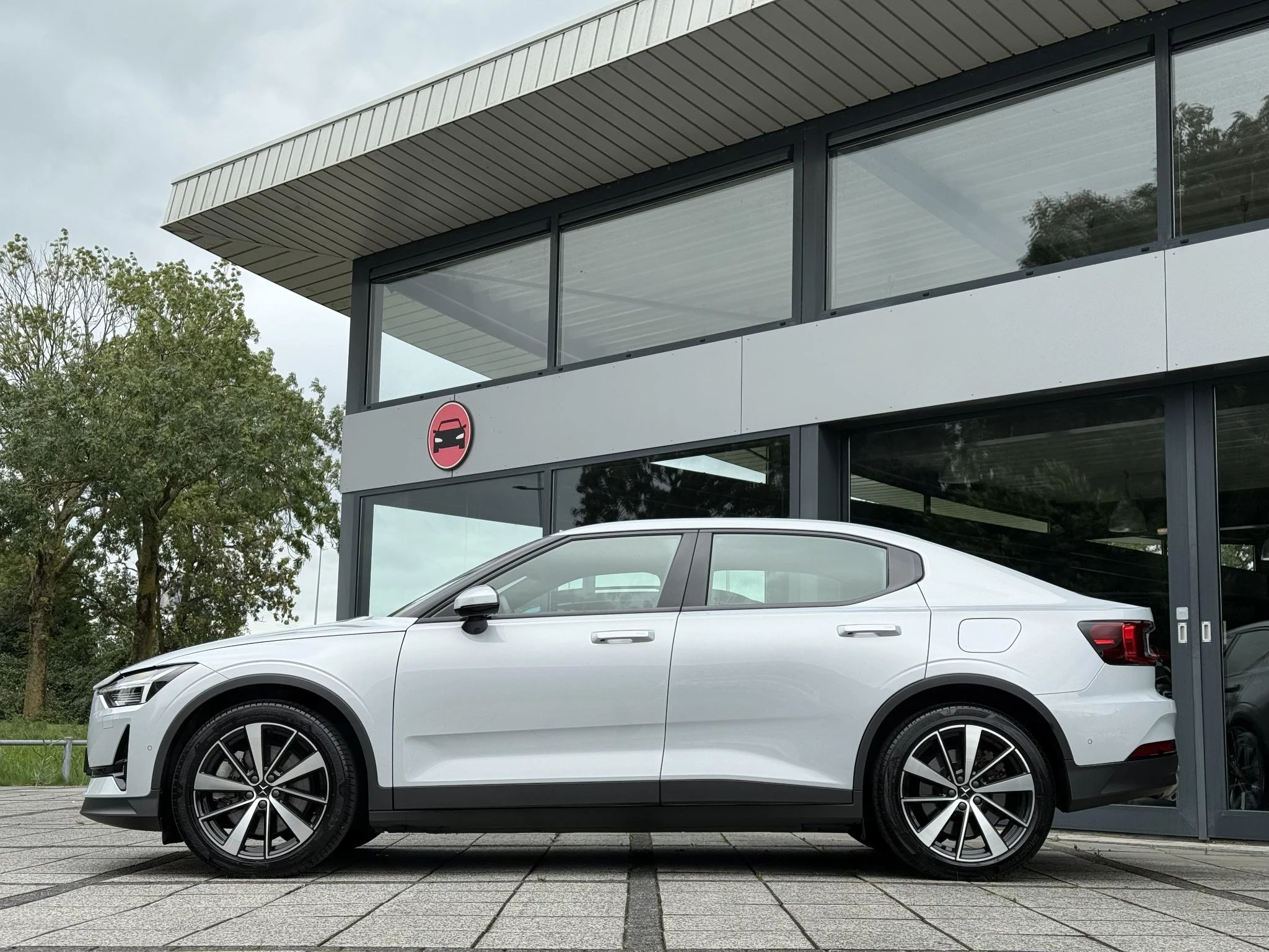 Hoofdafbeelding Polestar 2