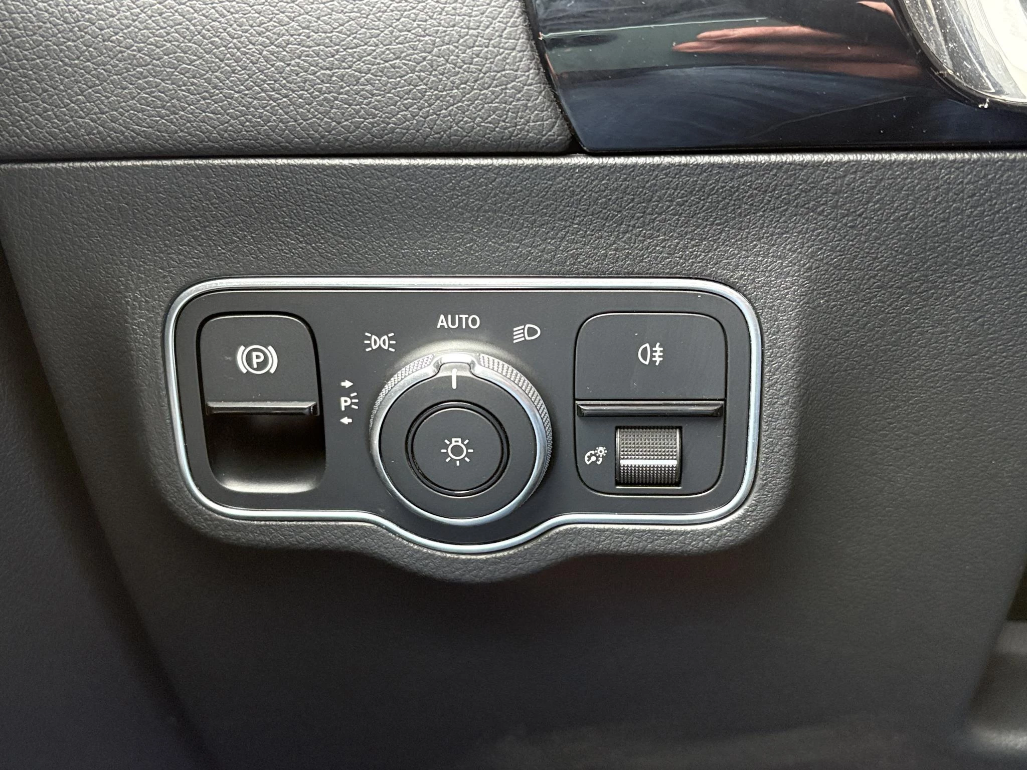 Hoofdafbeelding Mercedes-Benz EQA