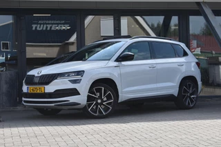 Skoda Karoq 1.5 TSI ACT Sportline | PANORAMADAK | CANTON | DEALER ONDERHOUDEN | CAMERA | SFEERVERLICHTING | NAP | VIRTUAL COCKPIT