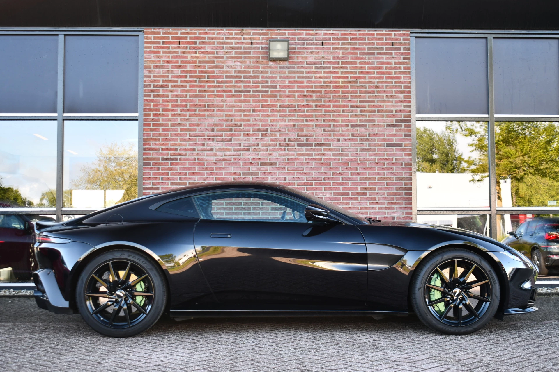 Hoofdafbeelding Aston Martin V8 Vantage