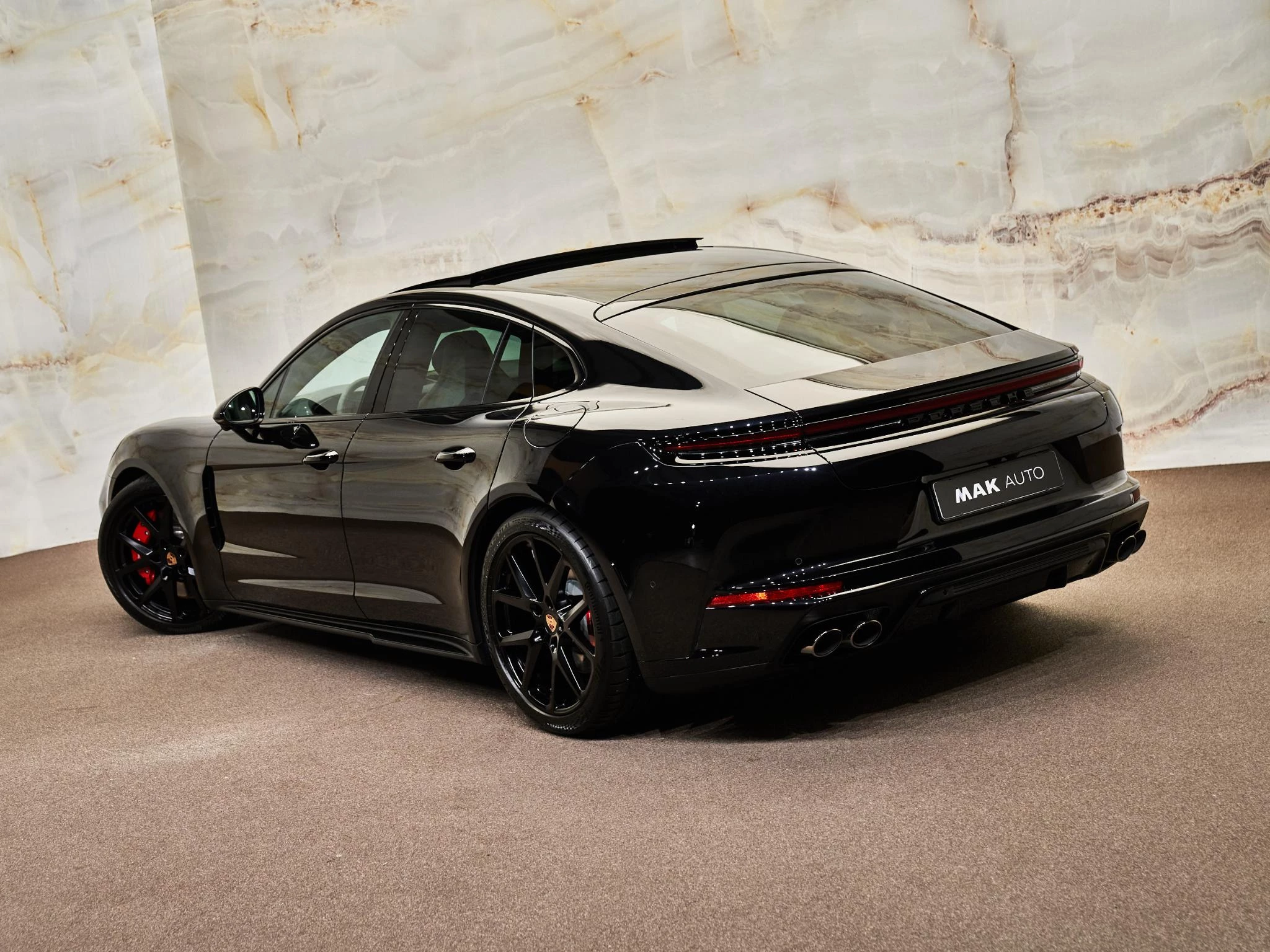 Hoofdafbeelding Porsche Panamera