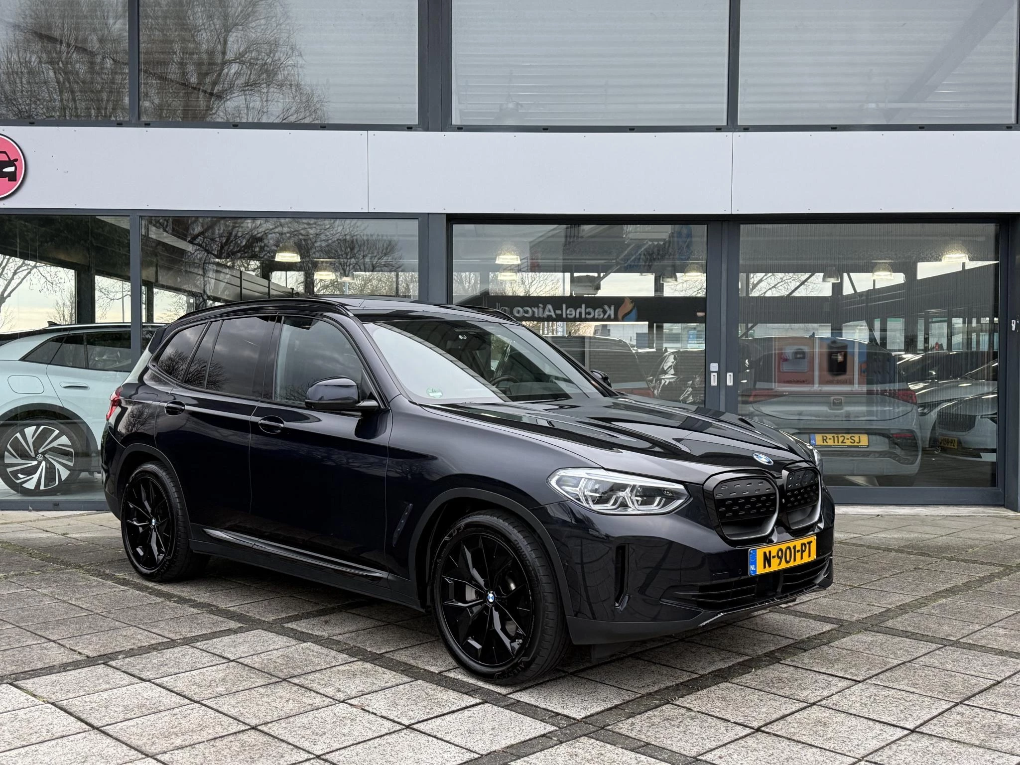Hoofdafbeelding BMW iX3