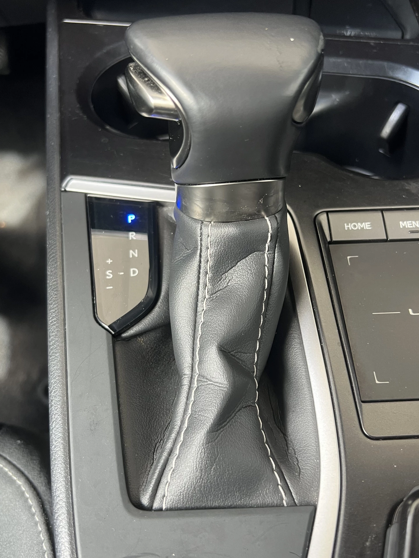 Hoofdafbeelding Lexus UX