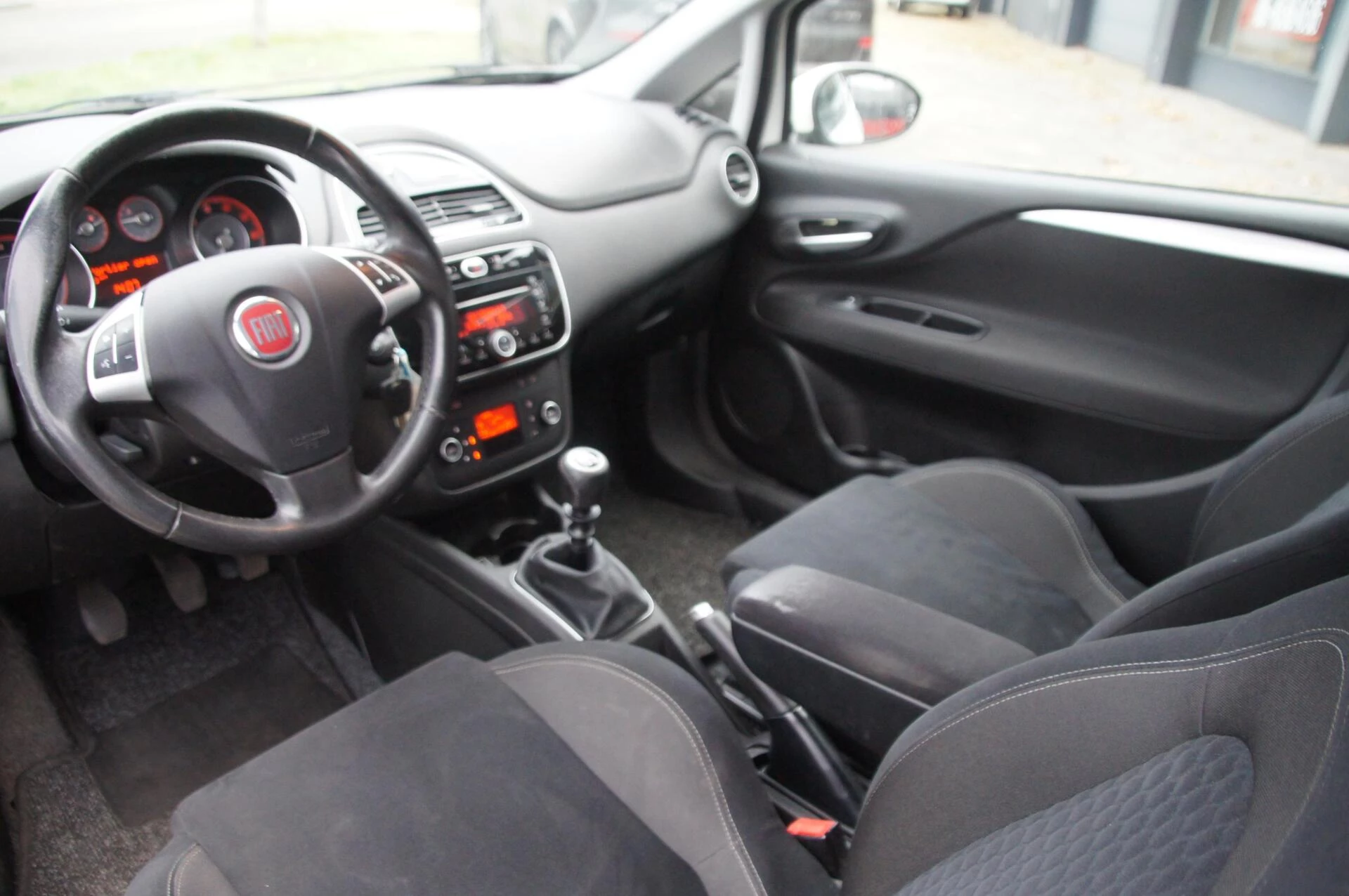 Hoofdafbeelding Fiat Punto