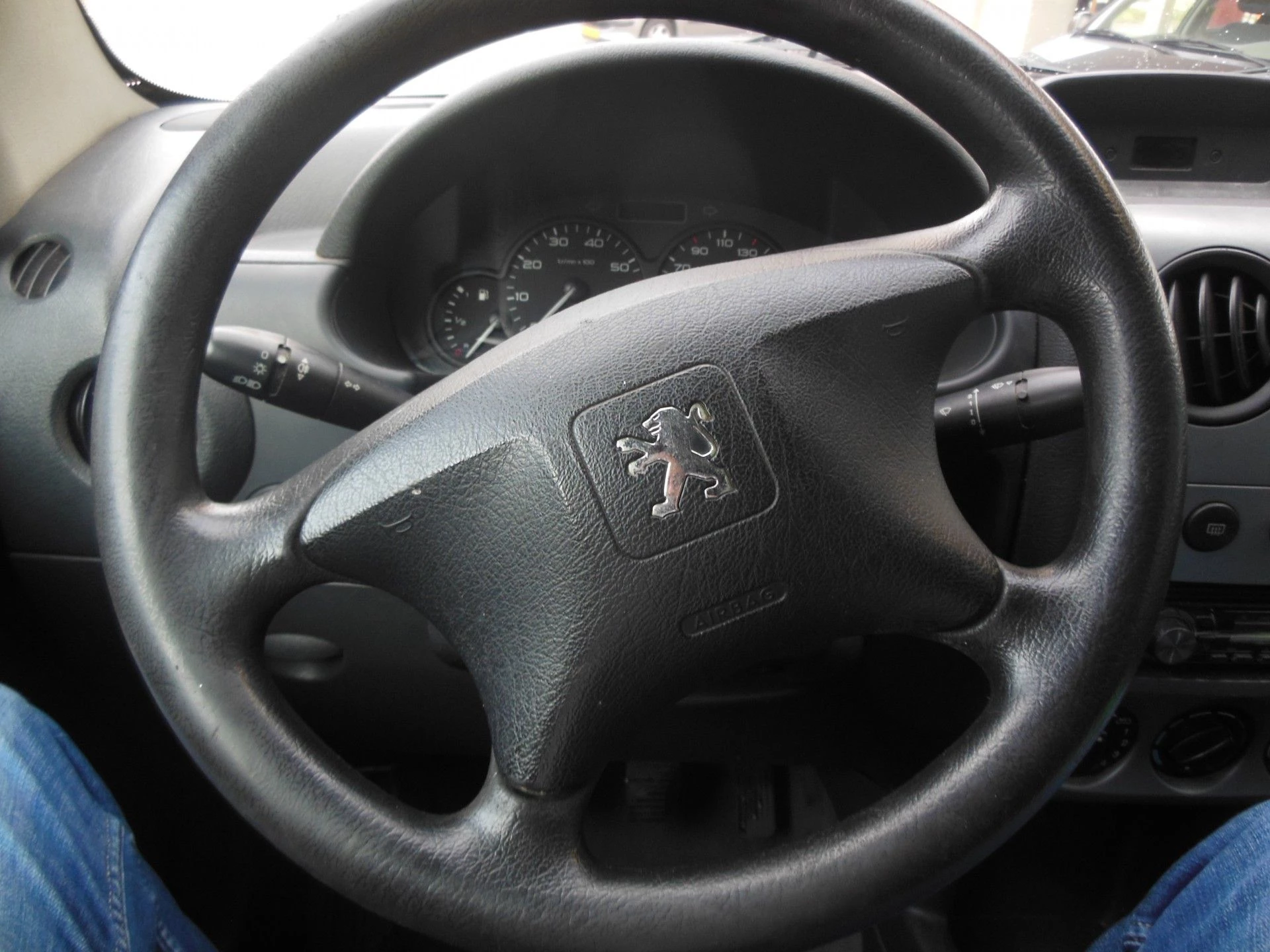 Hoofdafbeelding Peugeot Partner