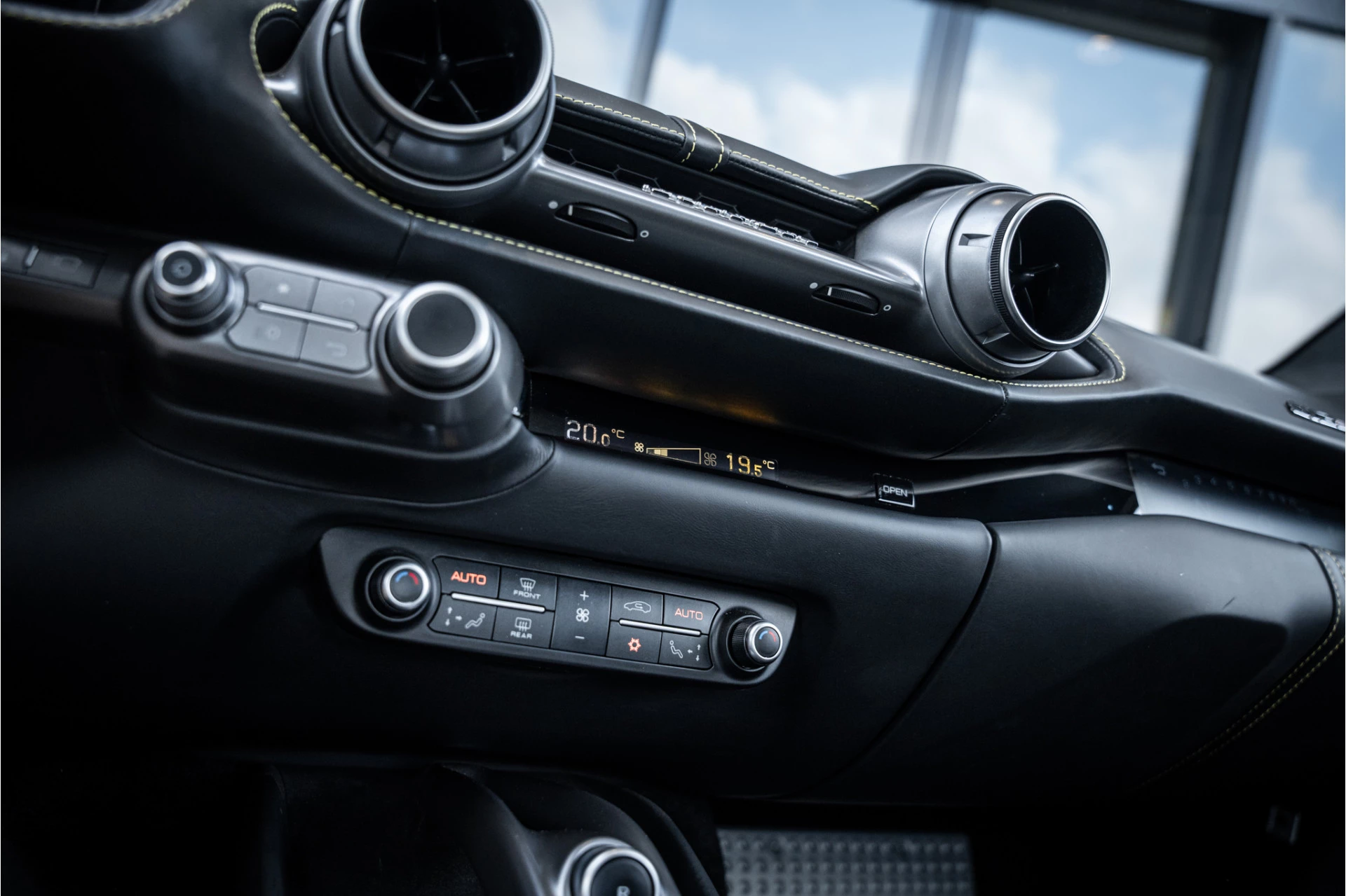 Hoofdafbeelding Ferrari 812 Superfast
