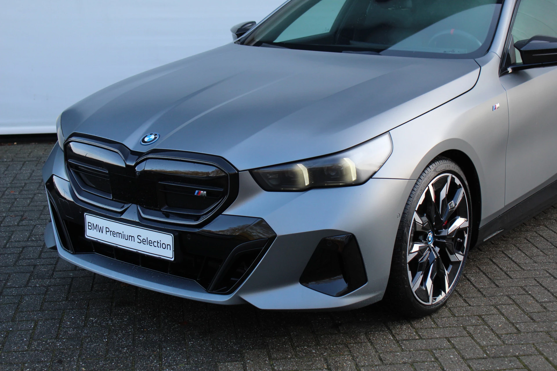 Hoofdafbeelding BMW i5