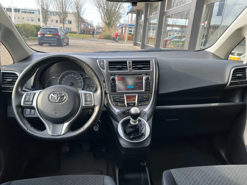 Hoofdafbeelding Toyota Verso-S