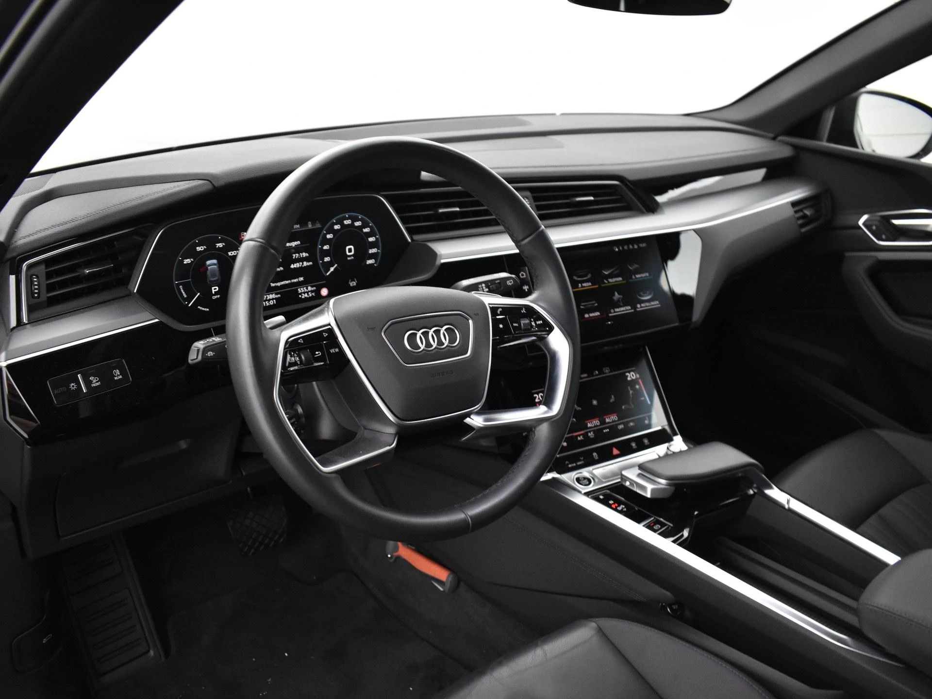 Hoofdafbeelding Audi e-tron