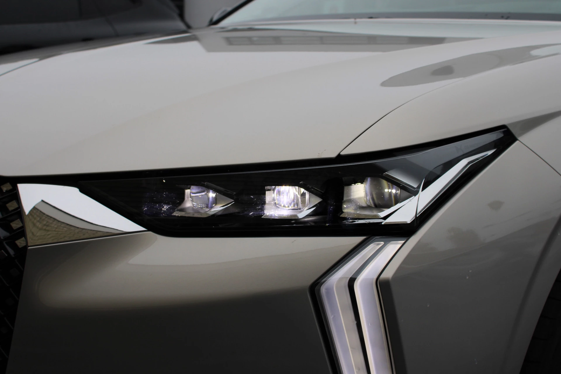 Hoofdafbeelding DS DS 4