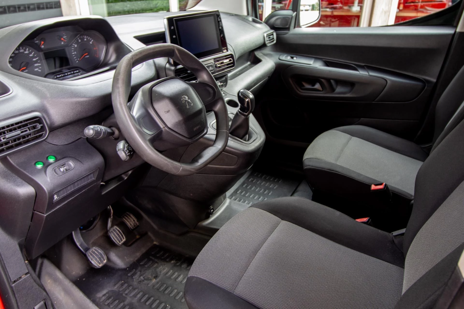 Hoofdafbeelding Peugeot Partner