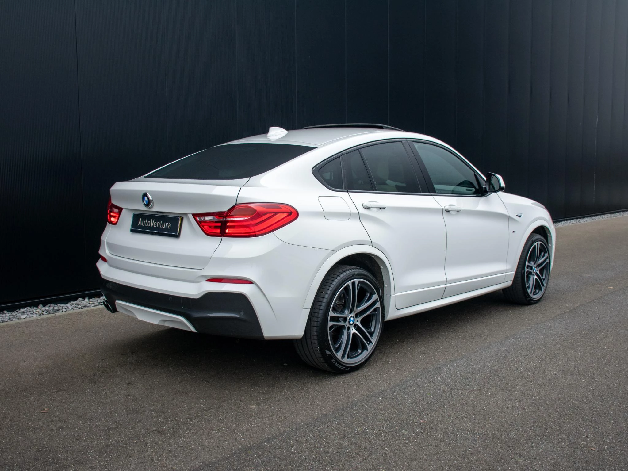 Hoofdafbeelding BMW X4